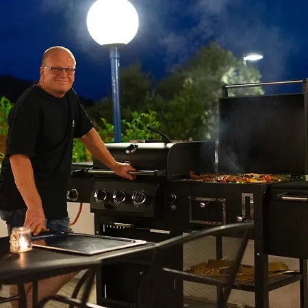 לינה וארוחת בוקר Irene טיסנו