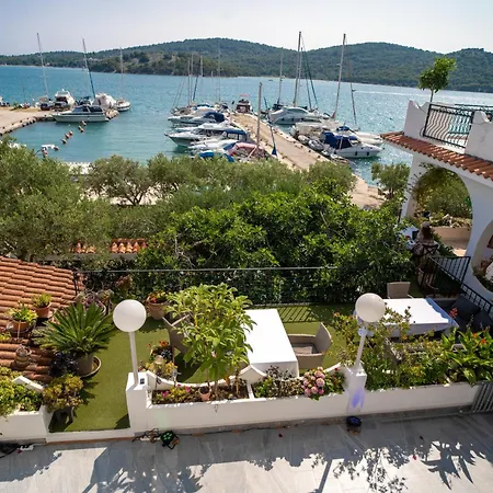 Irene 3* ティスノ