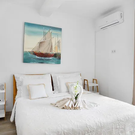Irene Bed & Breakfast 3*